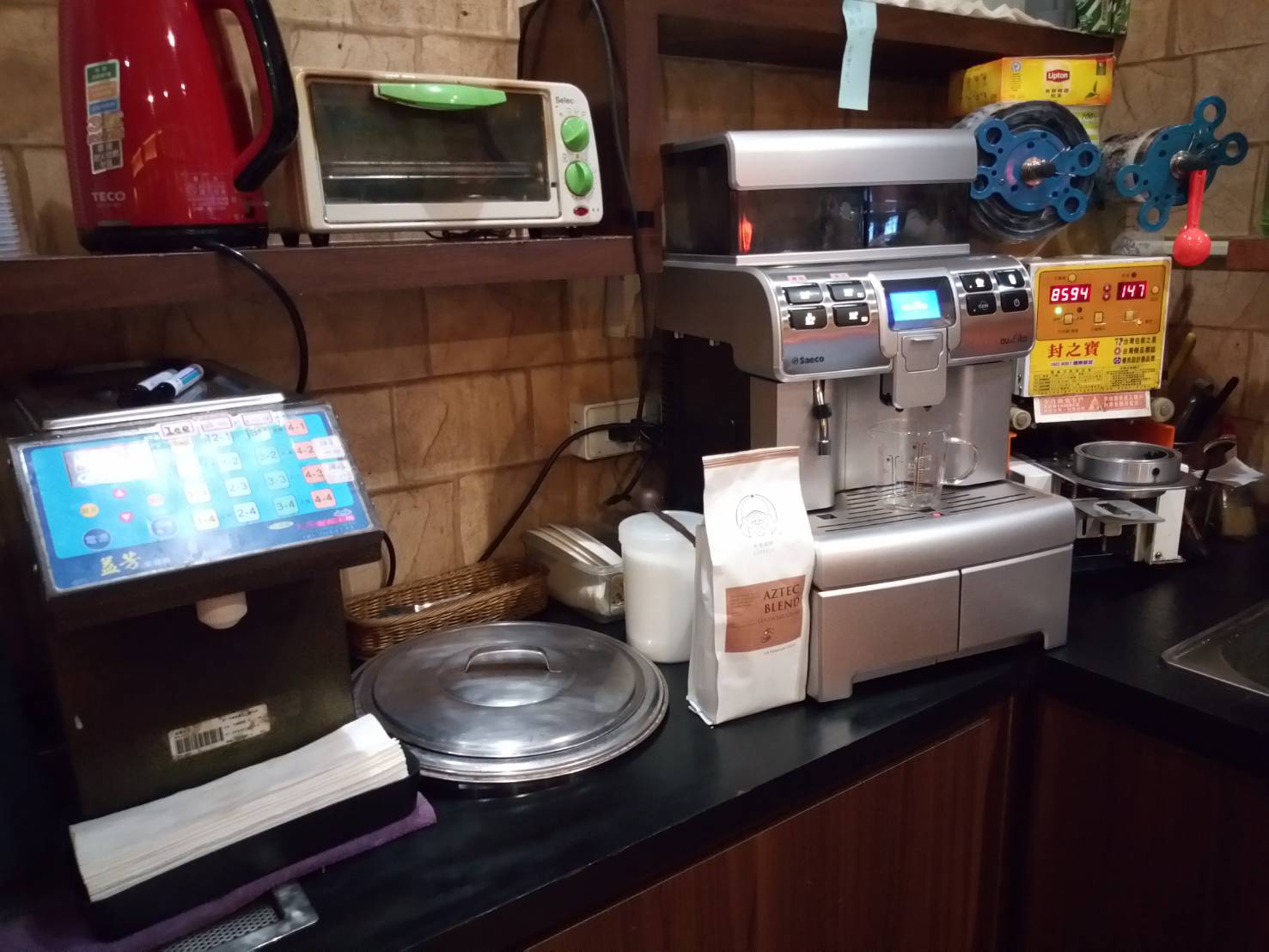 台南 高雄 租咖啡機 營業用 營業型 義式咖啡機 Aulika saeco