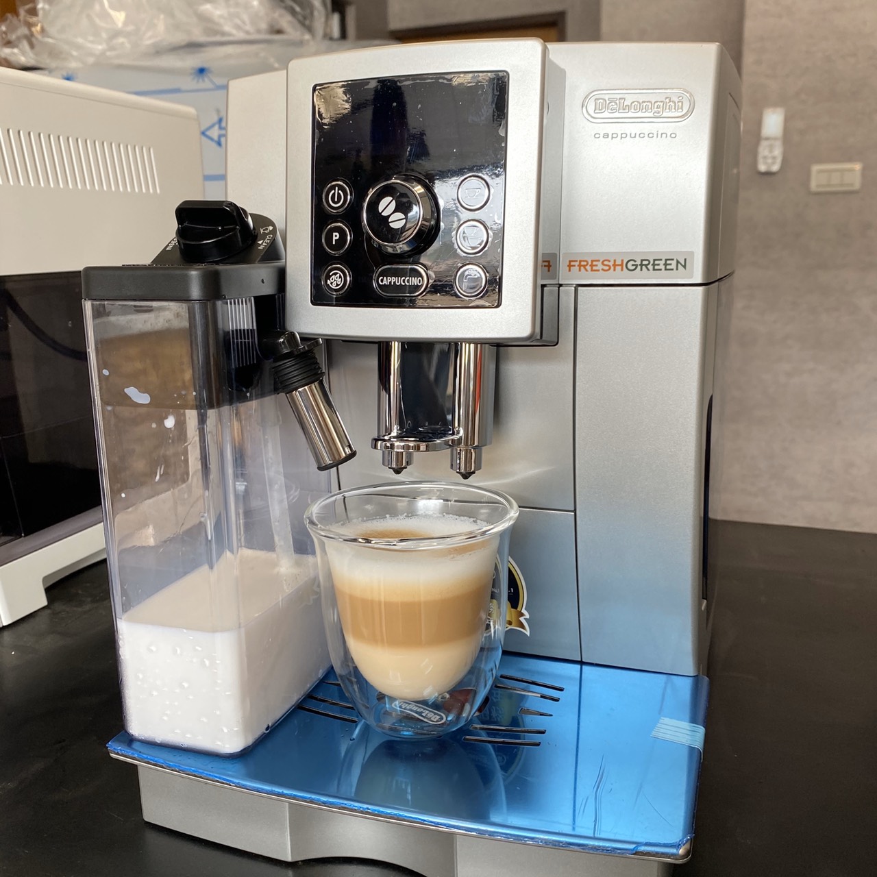 迪朗奇 ecam 23.460.s 全自動咖啡機 自動奶泡 奶壺 熱拿鐵 一鍵出咖啡 辦公室 貴賓室
