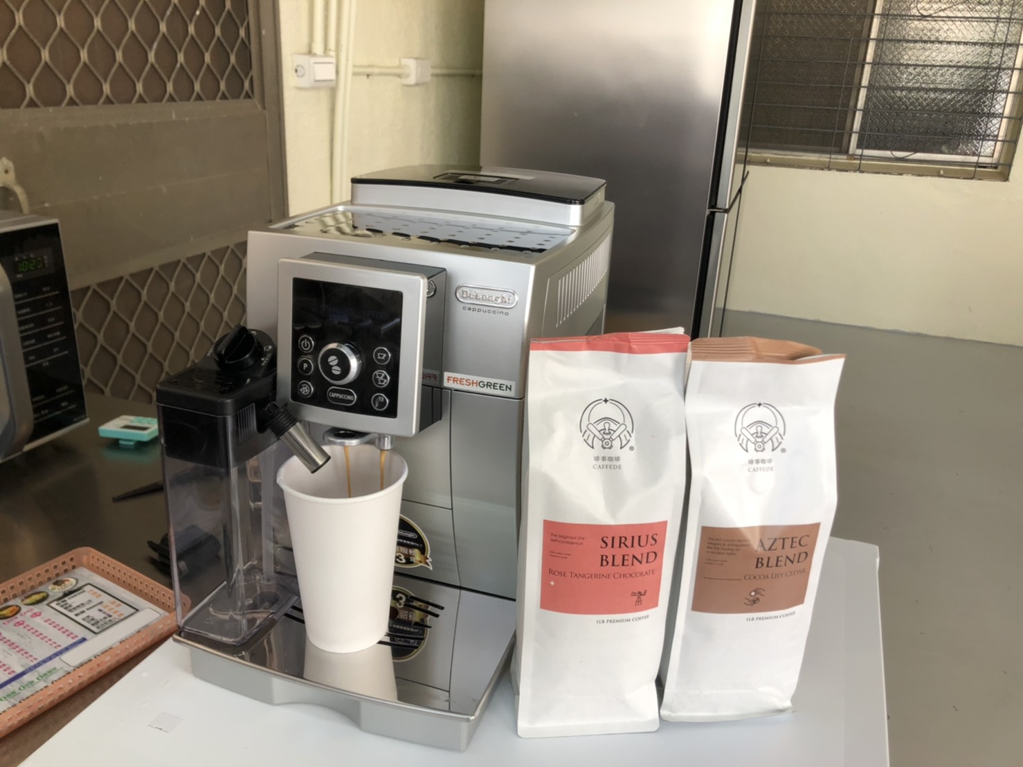 台南早午餐 迪朗奇咖機 典華型 全自動義式咖啡機 自動出奶泡 高雄 屏東