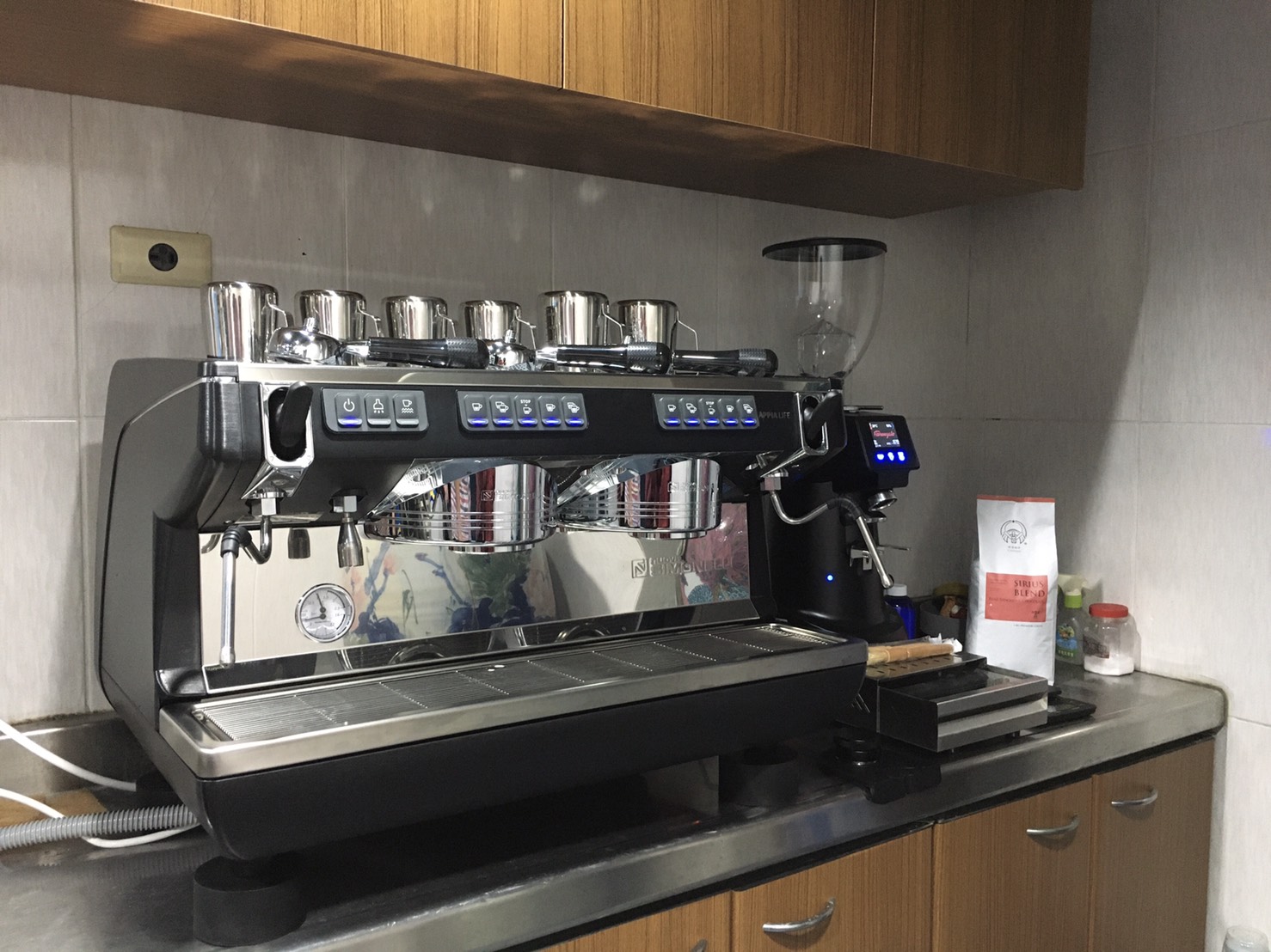台中 半自動咖啡機 simonelli appia life 義式咖啡機 吧台設備