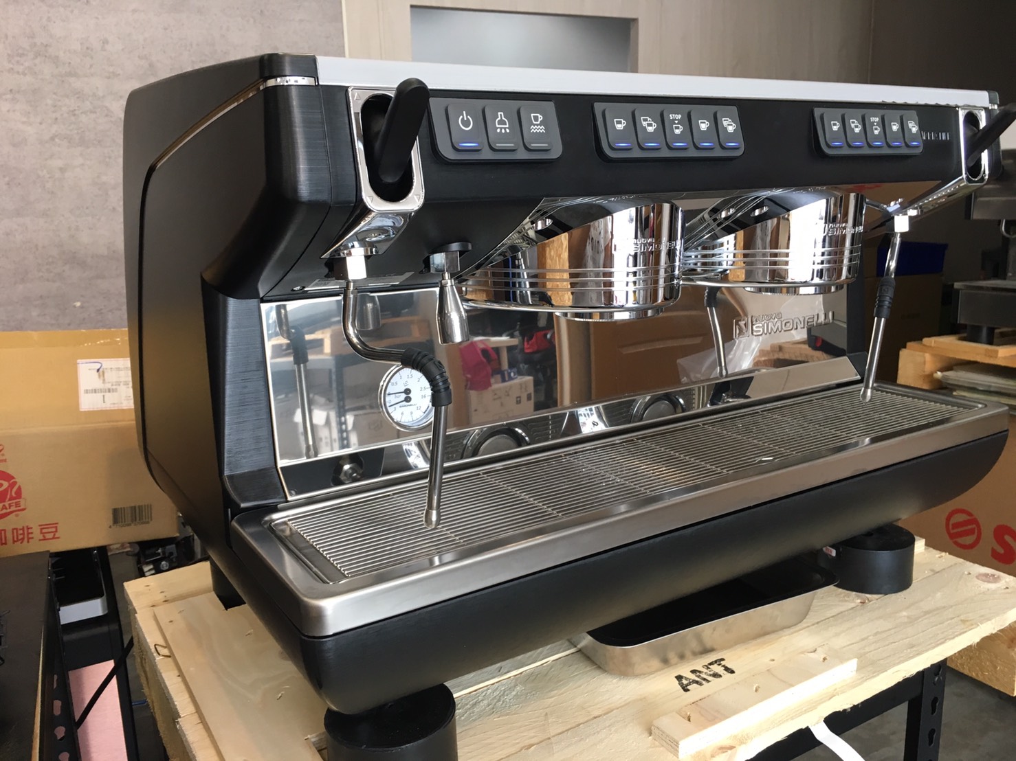 appia life simonelli 半自動咖啡機 吧台設備 熱交換 台南 高雄 咖啡外帶吧