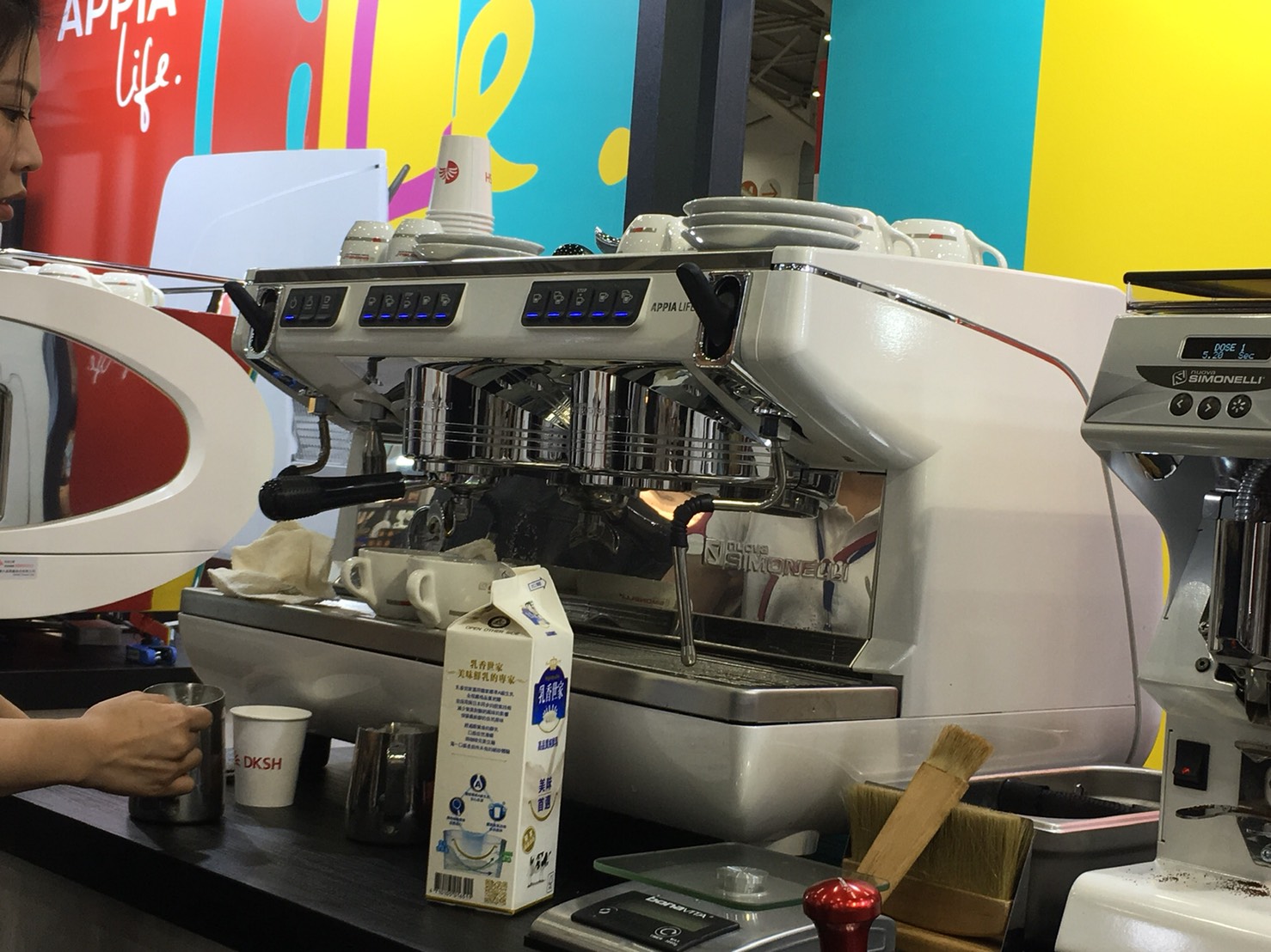appia life 白 Simonelli 實用咖啡機 開店設備 咖啡吧台設備 台南 高雄 屏東 租賃 買賣