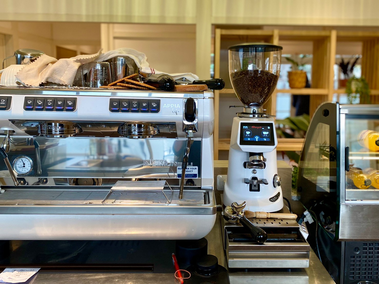 屏常日 屏東 咖啡甜點外帶 雙孔appialife 半自動咖啡機 吧台設備 買賣 保固 咖啡教學